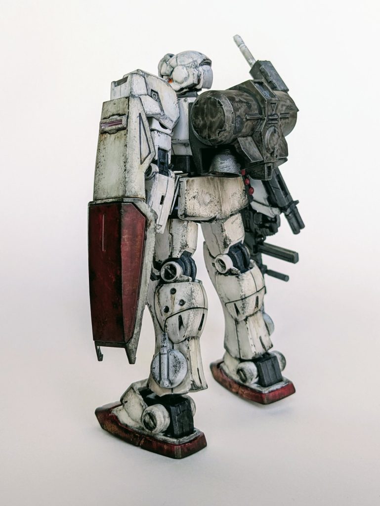 今回のメインは、これまでやったことないウェザリングテクの練習なので、かなり汚しまくりました。今回初挑戦は①リアルタッチマーカーグレーでのウォッシュイング、スミ入れ②リアルタッチマーカーブラウン、グレーでの錆表現、チッピング③焼鉄色でのスポンジチッピング、等です。