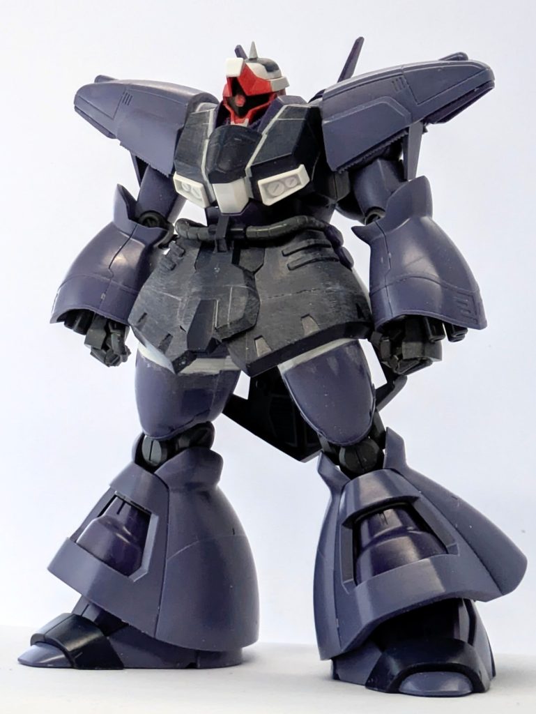 プロポーション修正があらかた終了したところ。工作はほぼ胴体に集中しております。