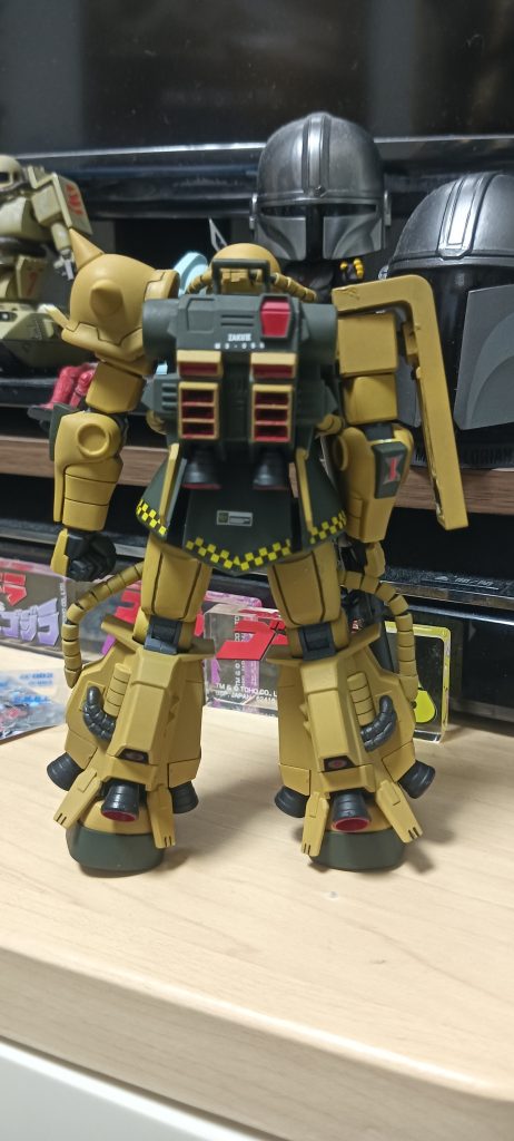 やっぱり高機動型ザクの背中は良い