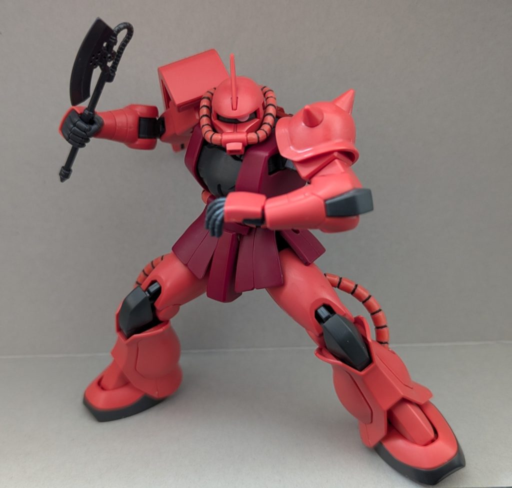 硬質パーツのスカートは個体差だと思いますが、左側がポーズ取らせる度にポロポロ取れてストレスでしかありませんでした。