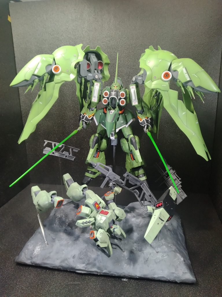 イメージはガンダムUC冒頭のジェガン部隊との戦闘です。無重力のふんわり感が伝わると嬉しいです!