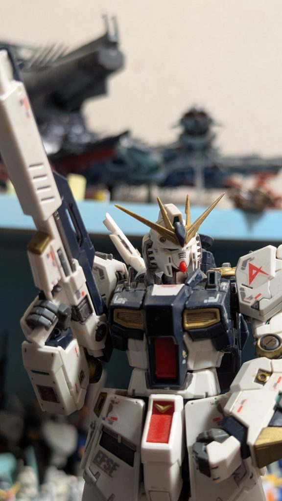 RG  νガンダム–3枚目/制作者：すうと