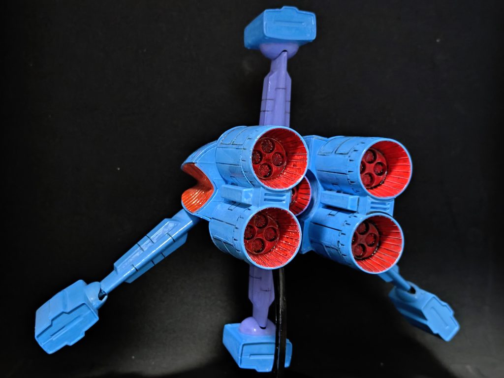 バーニアはレッドであります。