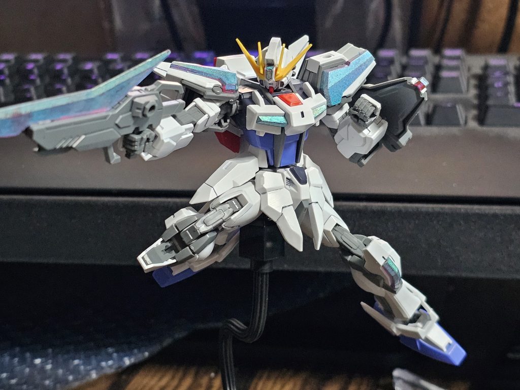 フロントスカートに少し段差モールド入れてみました。スジボリ難しい( ˘•ω•˘ )