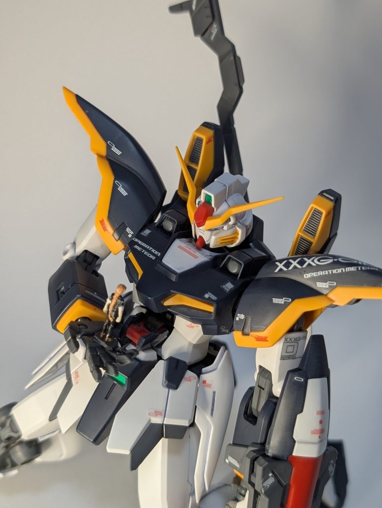 付属していたパイロットフィギュアのデュオ・マックスウェルもがんばって塗装しました