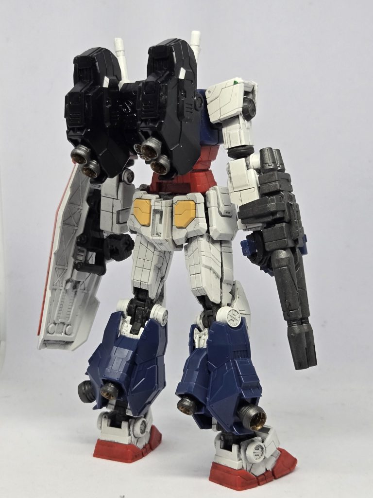 本家？高機動型ガンダム–3枚目/制作者：英吉