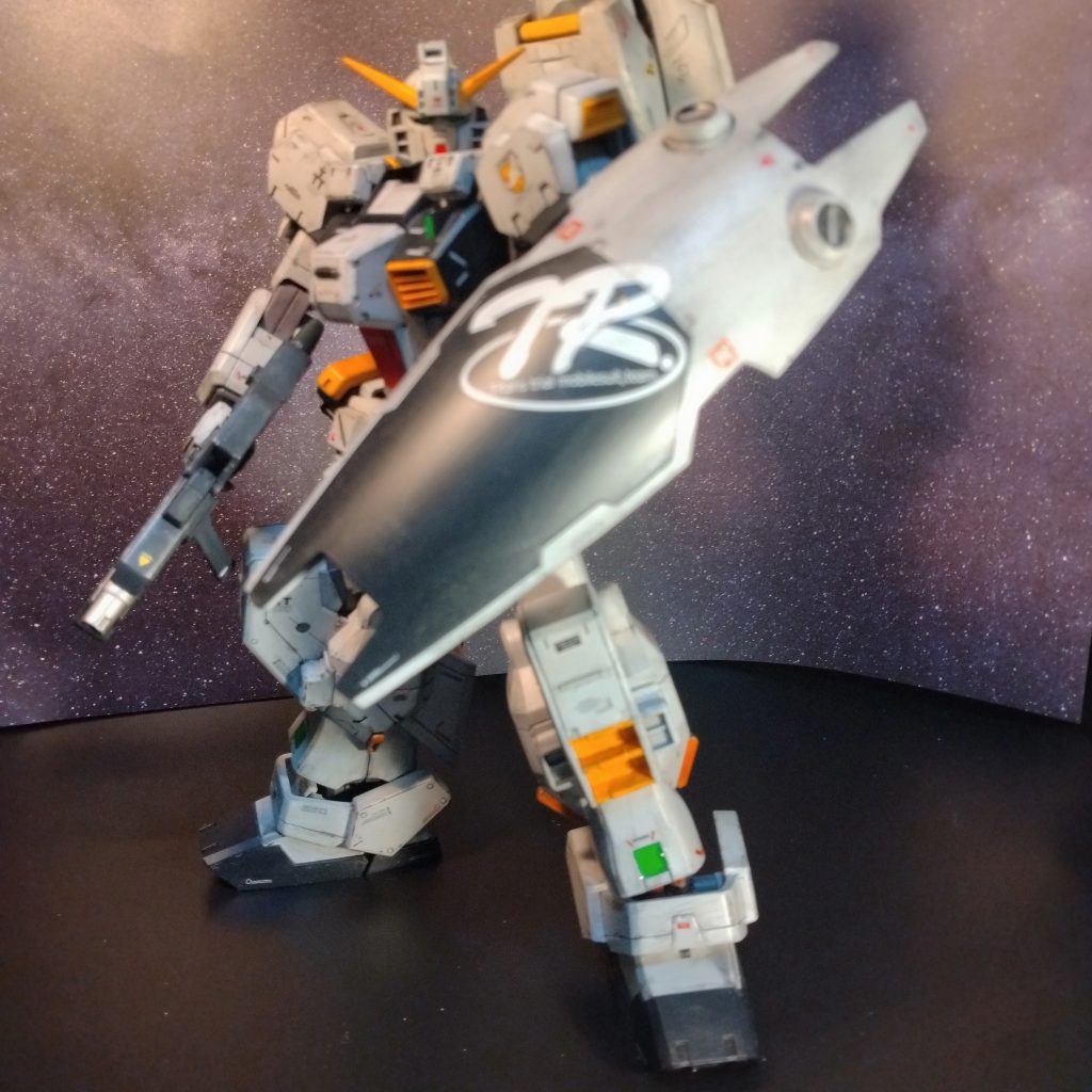 今回はウェザリングしました!やってみましたが!宇宙系のウェザリングは楽と思ってましたが!逆でした!(笑)何回やり直しても!中学生の頃の汚しと同じレベルで!全く納得行かずに最後はちょっと諦め入ってます!(笑)