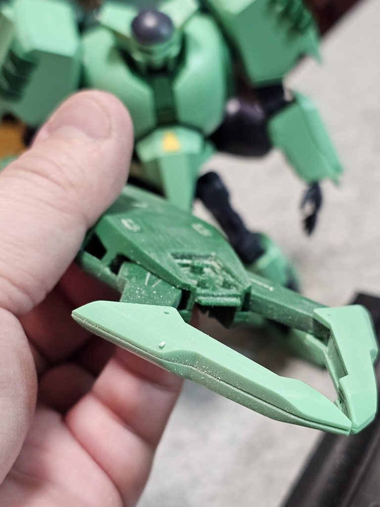 クロー部分は強度を考えて後ハメではなく、段落ちで処理しました。