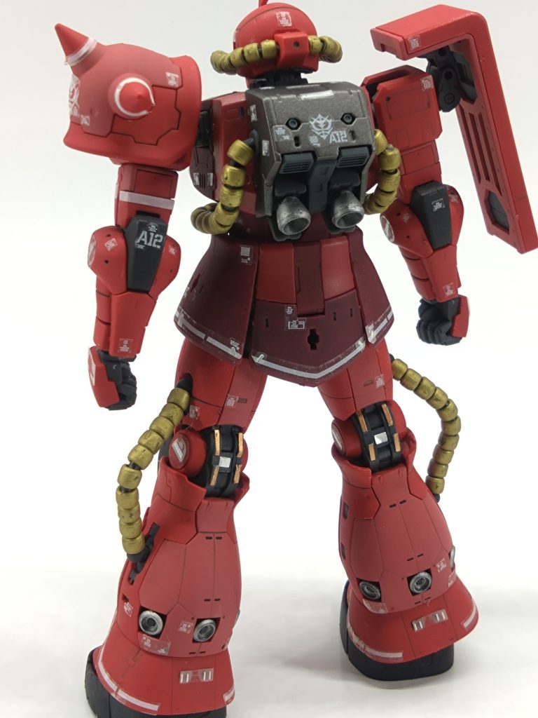 背後武装無し。シンプルながら無駄のないデザイン。