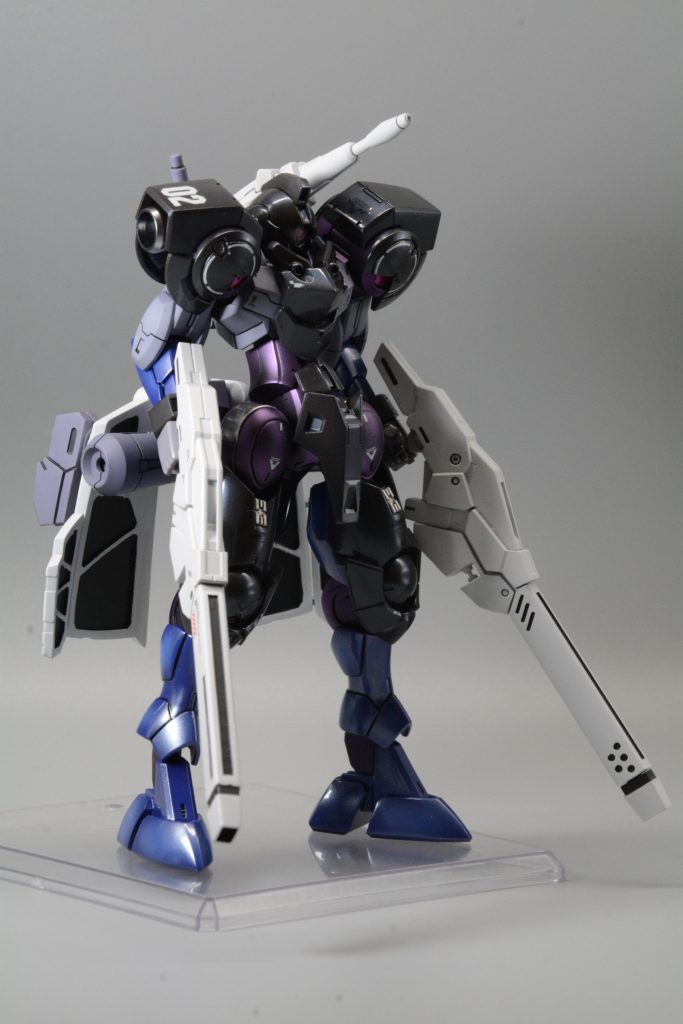 ■武装あり状態2よくよく見るとライフルのバレルデザインを左右で変えています長さも変えてみたら面白かったかなと思いましたが、完成が遠のきそうだったのでやめました