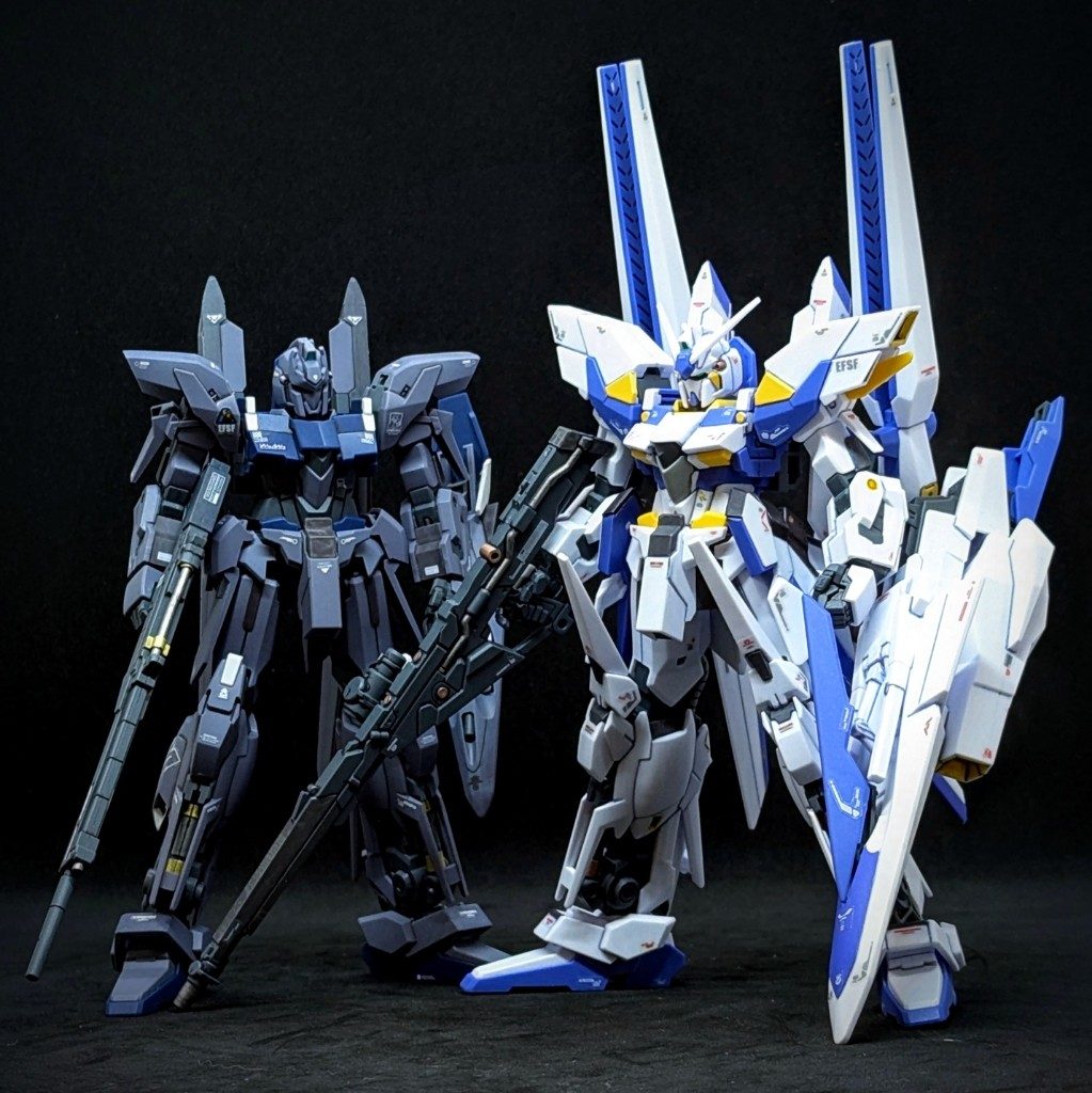 コレ一気に作ったのは疲れましたよぉ…丁寧にと思ってても、ついつい雑さが(^_^;)やはり１機集中の方がクオリティ高いと実感(笑) 最後にウェブライダー形態で集合写真(*>_<*)ﾉ