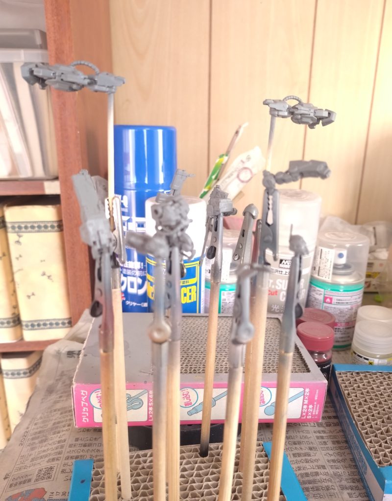 ・メカサフライトにてエアブラシ下地塗装