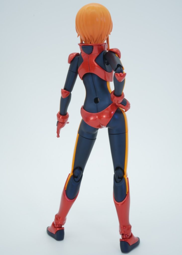 組み立ては、ふくろはぎの合わせ目消し以外は特に目立つことはありませんでした。ふくろはぎも後はめが出来るので合わせ目も楽に消せました。