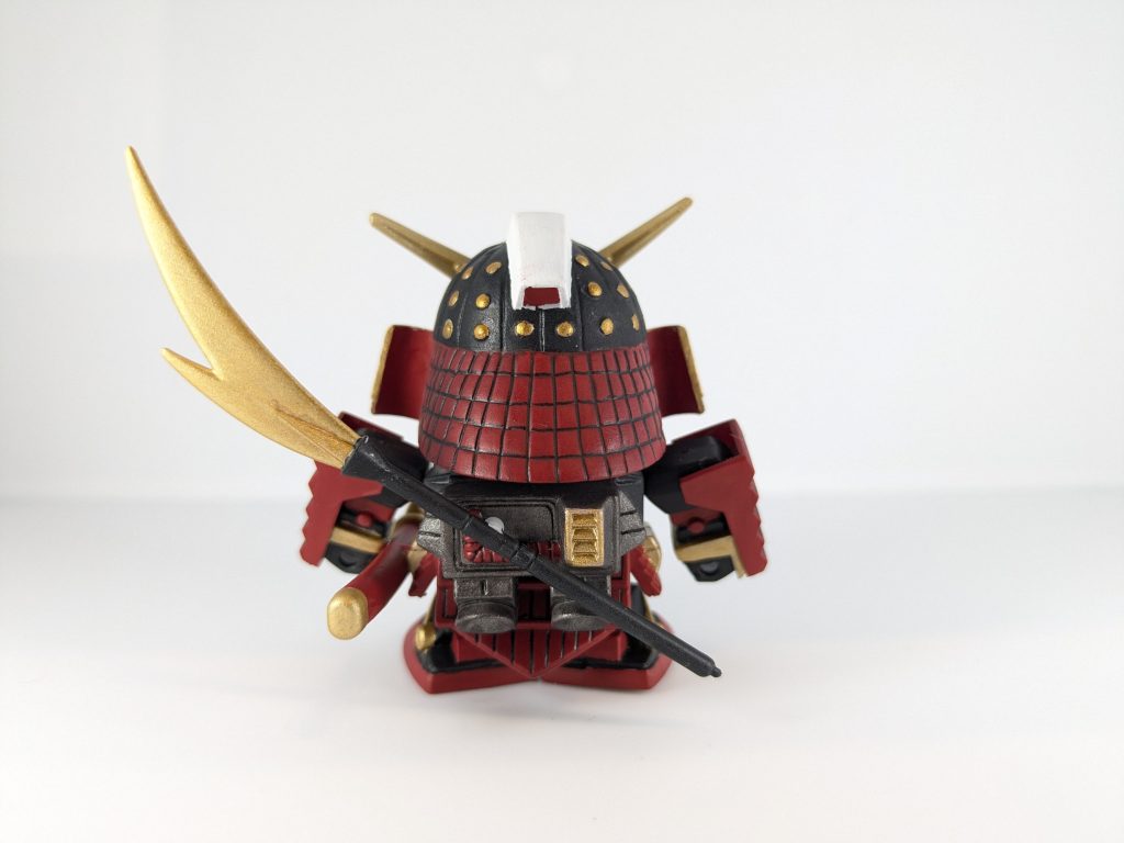 バックショットです。ここに映るゴールドはアクリジョンです。