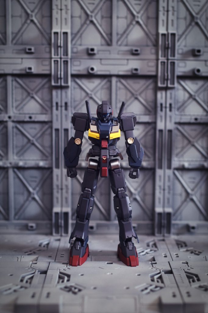 ティターンズの盛者必衰には色々と理由があると思うんです。ジャミトフが組織を上手く舵取りできなかったり、バスクが非人道的な作戦を繰り返したり、シロッコが引っ掻き回したり、そもそもジェリドがカミーユを焚き付けなければと。でも何だかんだ言って、1番はアムロをティターンズに入隊させなかった事ではないかなと。