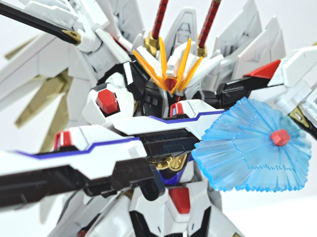 エグレージェ ビームシールド腕部に装備されたビームシールド発生装置。