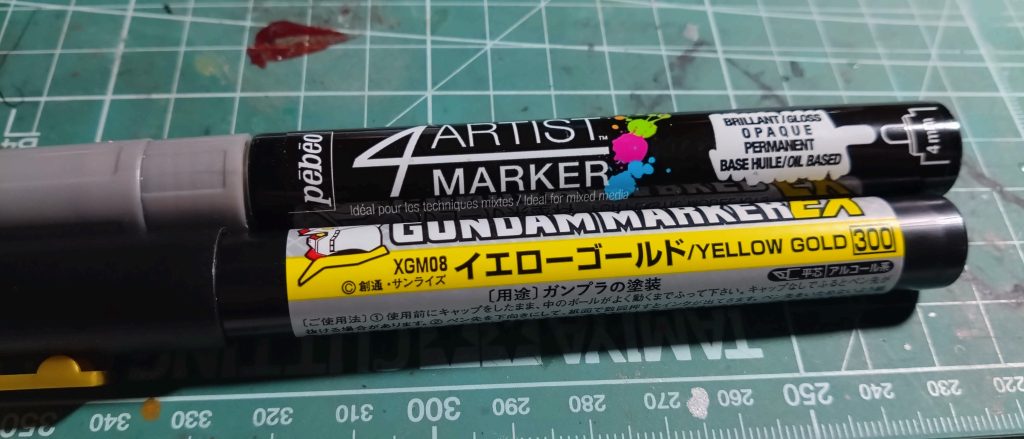 シリンダー部 金銀マーカーFAZZカラーにしたい人参考にW