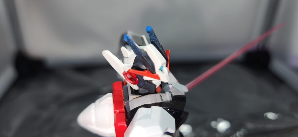 ブレードアンテナはせつ菜のDIVE!!の髪色をイメージして先端がブルーです