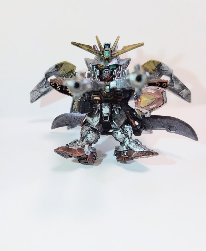 ツインバスターライフルは砲口穴開けてあります。弾丸焼夷炸裂徹甲弾という脳内設定。