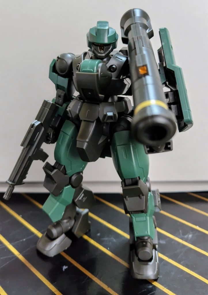 バズーカとドローンコンテナを装備しているのがA装備です