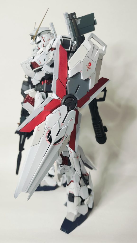 発売当初にパチ組して放置していたのですが、ダボ等が劣化…バラして組み直すのが大変でした💦