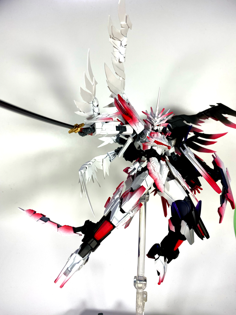 刀メインで戦う系のMSです