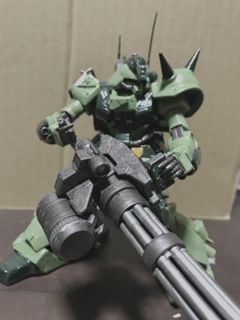 別角度で。下半身はプラ板とパテでかなり重くなりましたね､いゃ〜まだまだ難しい。最後まで御覧いただきありがとうございました。