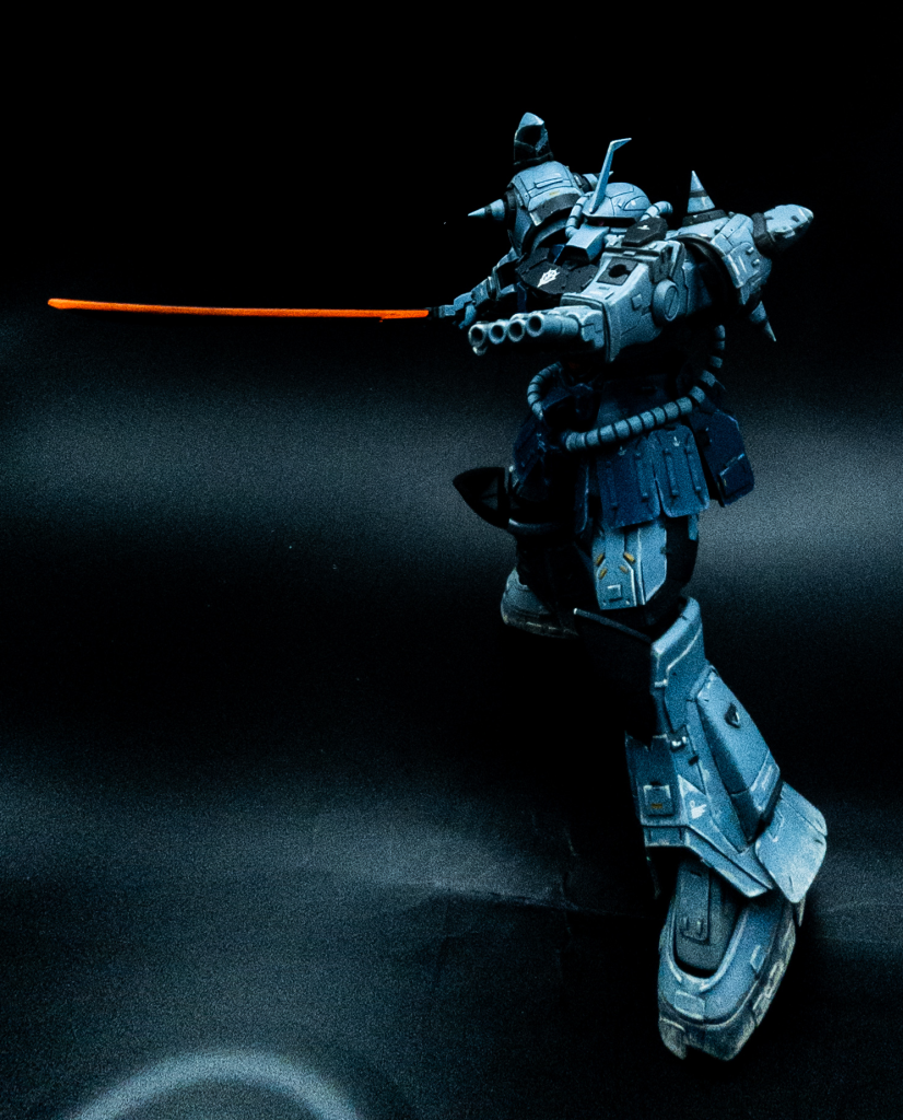 シールドをパージしてフィンガーバルカンをお見舞いするグフカス機体重量軽減+アンバランス解消して反撃!