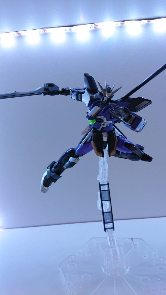 大剣 ミラブレイド外見はグランドスラムであるが、刃の部分は大鎌槍イブシマキヒコと同じく斬撃力が上がっている。