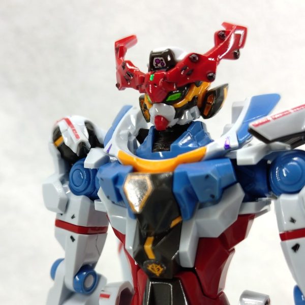 ジークアクス部分塗装とアゴ削り取り