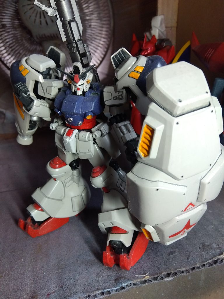 改造箇所は肘の可動範囲を少し広げた位で、綺麗に塗装することを重点にしていました。