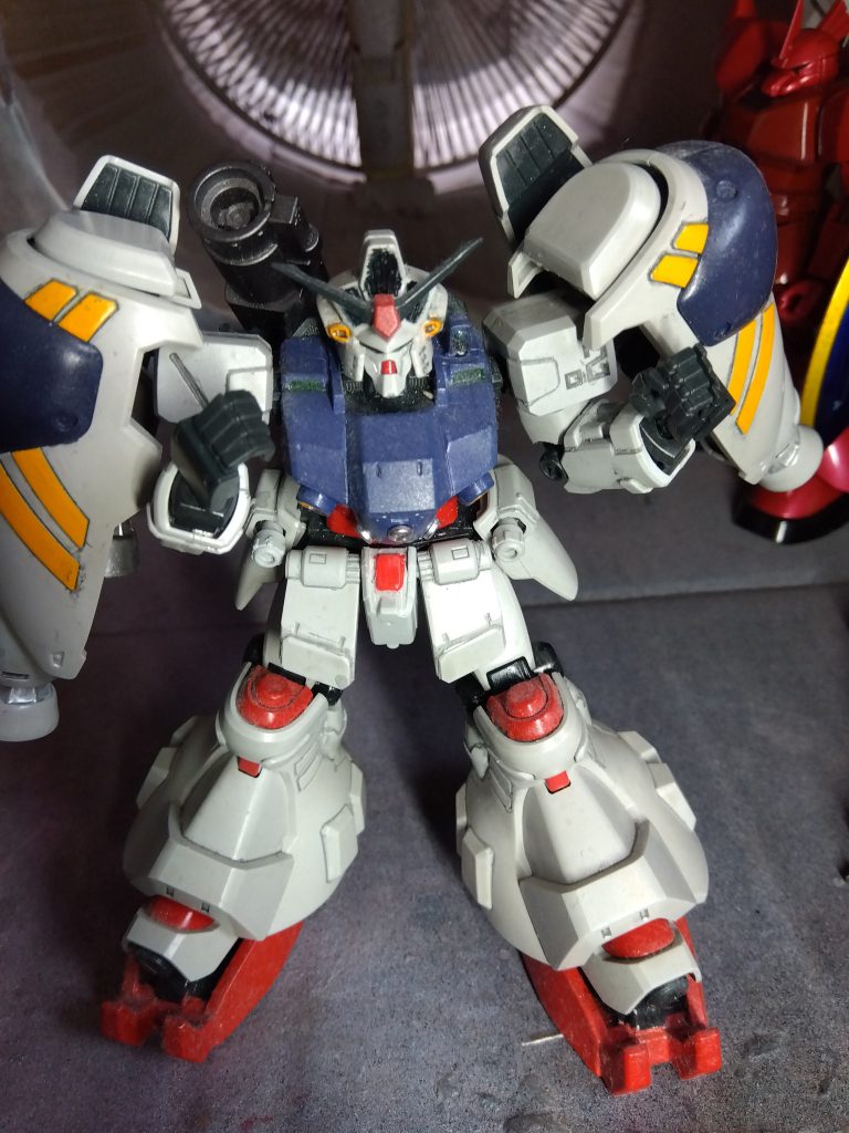 ポーズをつけていたら、何か言いたげに見えたので、つい写してしまった。サイサリスはガトーが強烈で、MS単体というよりドラマとしてのカッコ良さが際立ってた印象。もっと「 派手な出番を!!」とでも言いたいのか?。