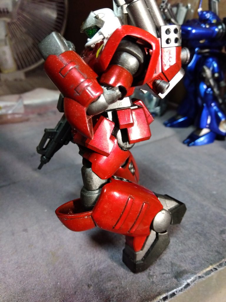 肘と膝は二重関節にしてあります。