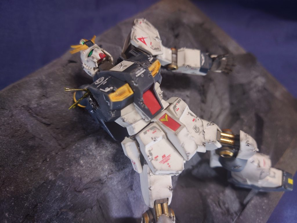 白き残影–3枚目/制作者：KNZ