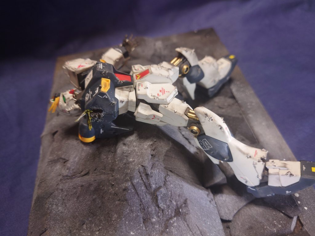 白き残影–2枚目/制作者：KNZ