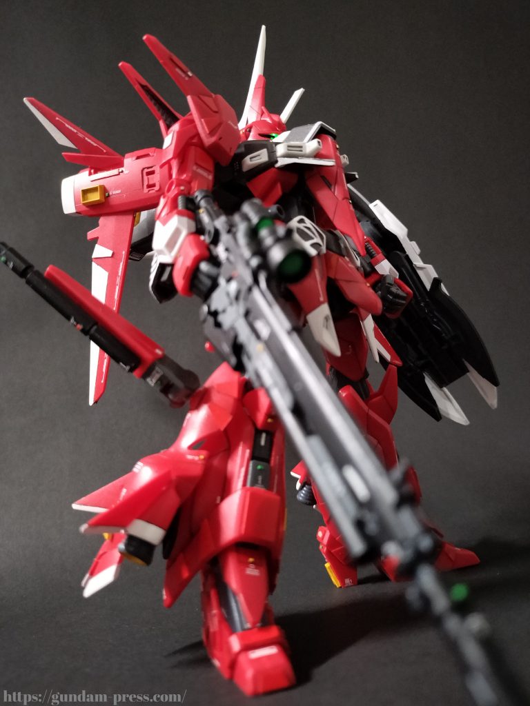 まずは正面からです。