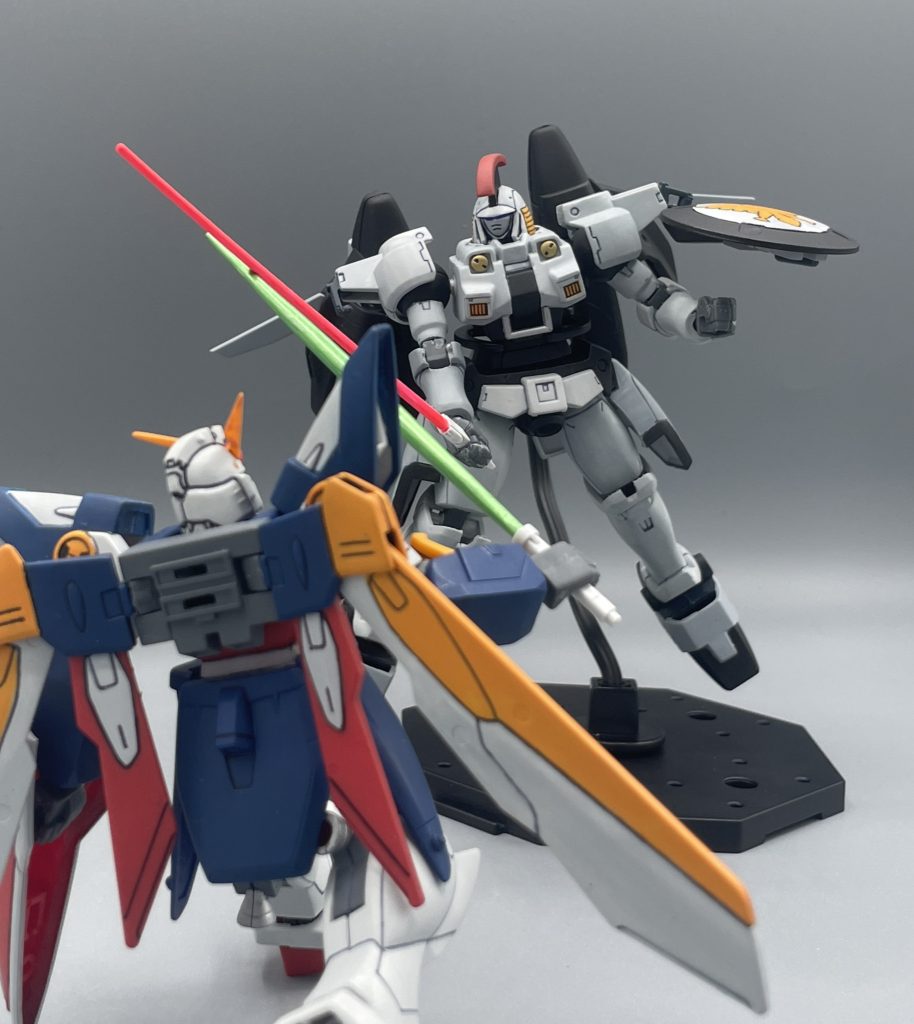 ガンダムのパイロットとしてッ!!! 前半主役機であるウイング・ガンダムに力負けすることなく、むしろ圧倒する活躍を見せた名シーン。 すぐに捨てられたり、自爆させられたり、決闘に使って貰えなかったりと、踏んだり蹴ったりなウイングガンダム。そんな君が、僕は好きだよ。この子もウイングコンに出しているので、ぜひ応援してやって下さい(^^; ↓↓https://gumpla.jp/old/2193821 南極の決闘!!