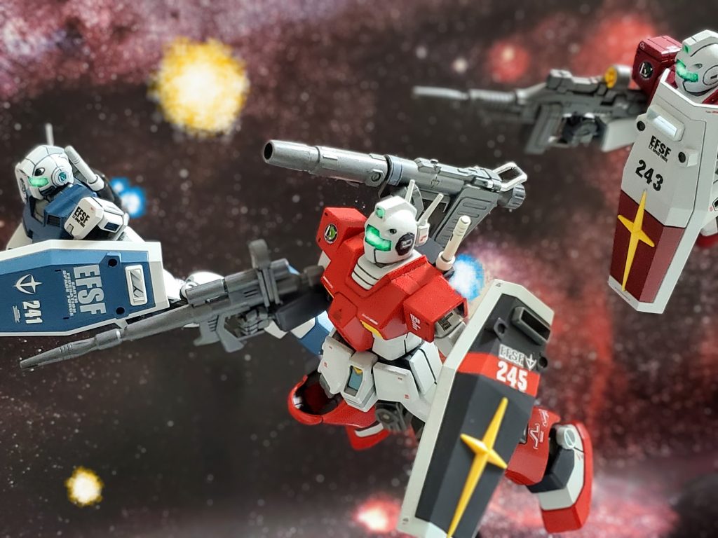 宇宙世紀0079年12月❗オデッサ作戦の勝利を皮切りに、優勢になった地球連邦軍は『星🌟一号作戦』を開始😎✨その一手となる『ソロモン攻略戦』に第4小隊も参加する🎶第4小隊の任務は、宇宙要塞ソロモンへの第1波攻撃の先陣である😅💦ワッケイン艦隊、第13独立戦隊らと共に本陣であるティアンム艦隊のソーラシステムによる攻撃までの時間稼ぎが目的なのだ👍✨