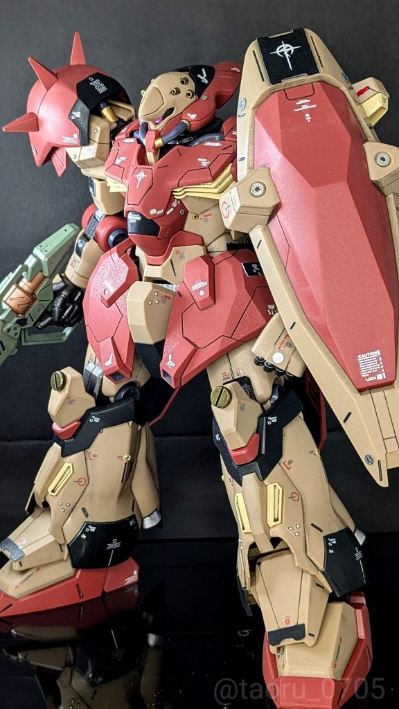 他のディテールアップは割といつもやっていることで、プラ版工作や、ビーズの埋め込みをおこなっています。心なしか精度が上がってきた気がします。真似だけではなく、自分のテイストも加えられたのは良かったなと思います。あと、塗装はいつものように筆塗りです。最近は筆塗り塗装を褒められることが多くなり、嬉しい限りです。とは言え、まだまだ上手な人はたーーーーーくさんいますので、これからも精進して参ります。