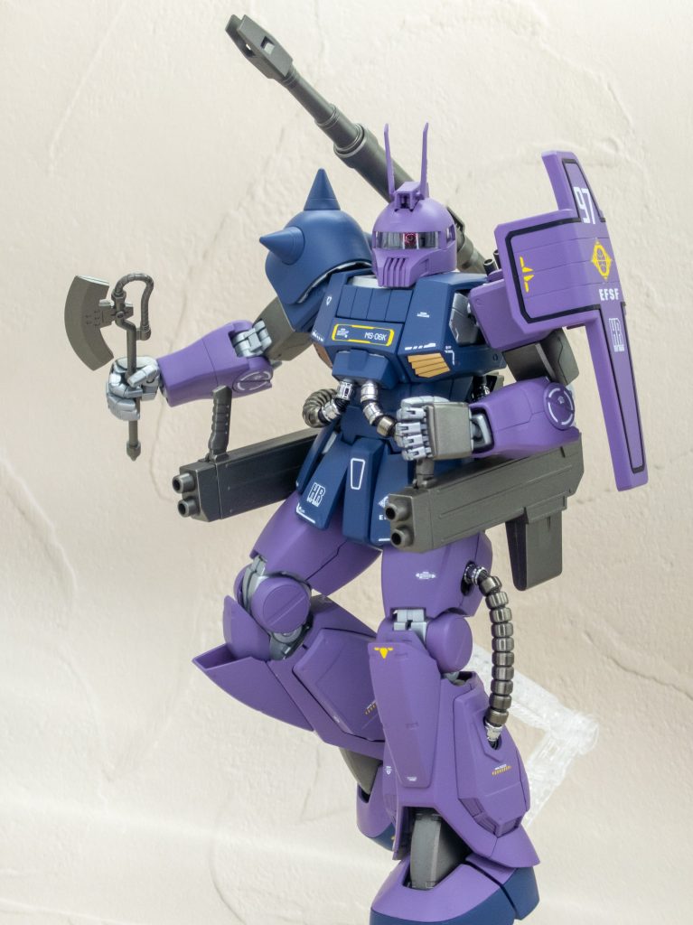 右肩スパイク、左シールドの方が戦闘向きなんじゃないかな?