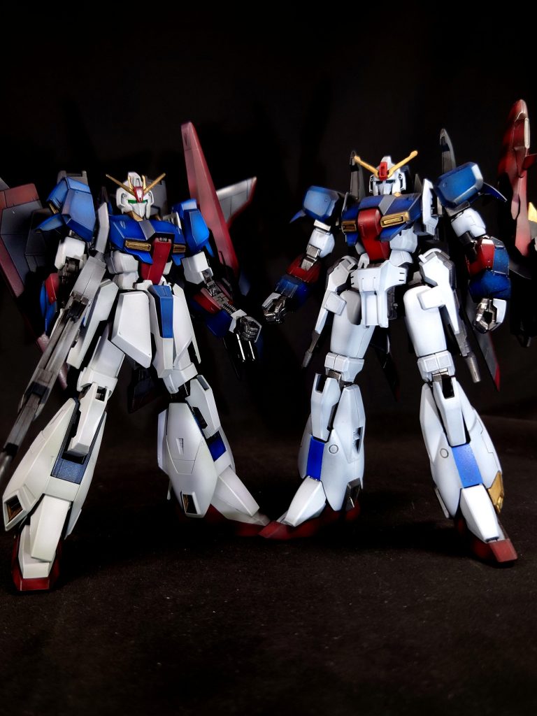 大きさ比較。若干プラスの方がデカい？