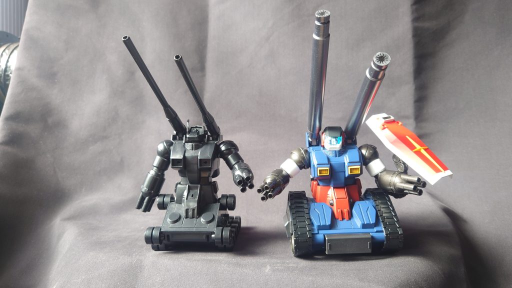 戦車っぽくワイド&ローを目指しました。