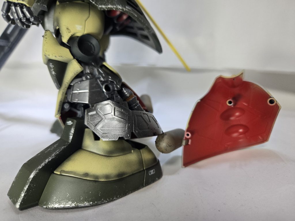 今回はフレーム部分やコックピットブロックの塗り分けにも挑戦しました！