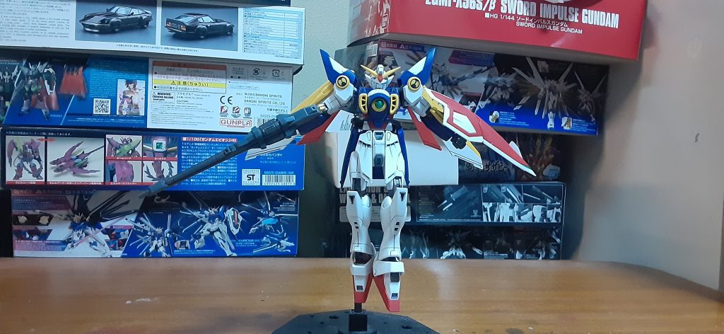 サブタイトル画面のポーズ、これも良く覚えてます。確か最後までこれでしたね当時のガンプラのCMも良く覚えてます、けっこうミリタリーな雰囲気もあるCMでしたね、平成三部作の中で