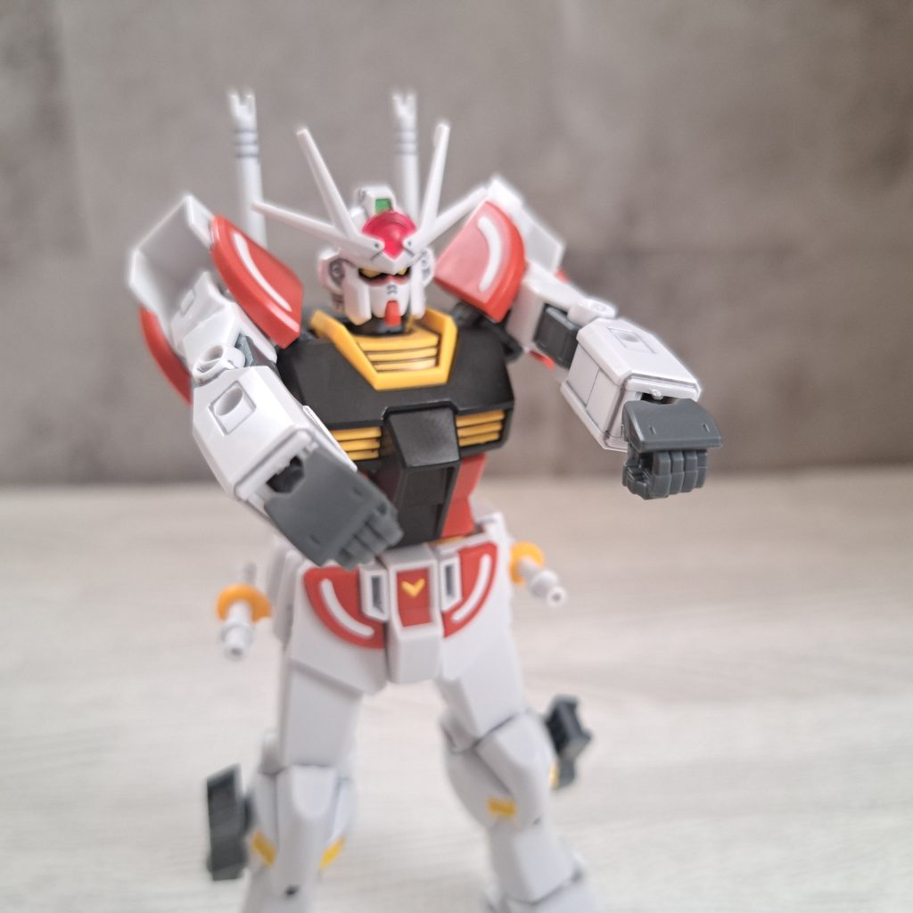 手はHGBC1/144次元ビルドナックルズ「角」に変更。