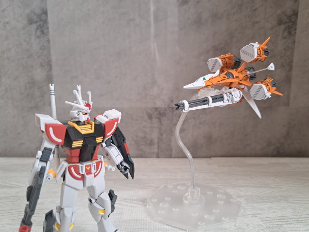 足にオプションパーツ2、ビームナギナタに余りパーツを付けた理由は、次に判明・・・