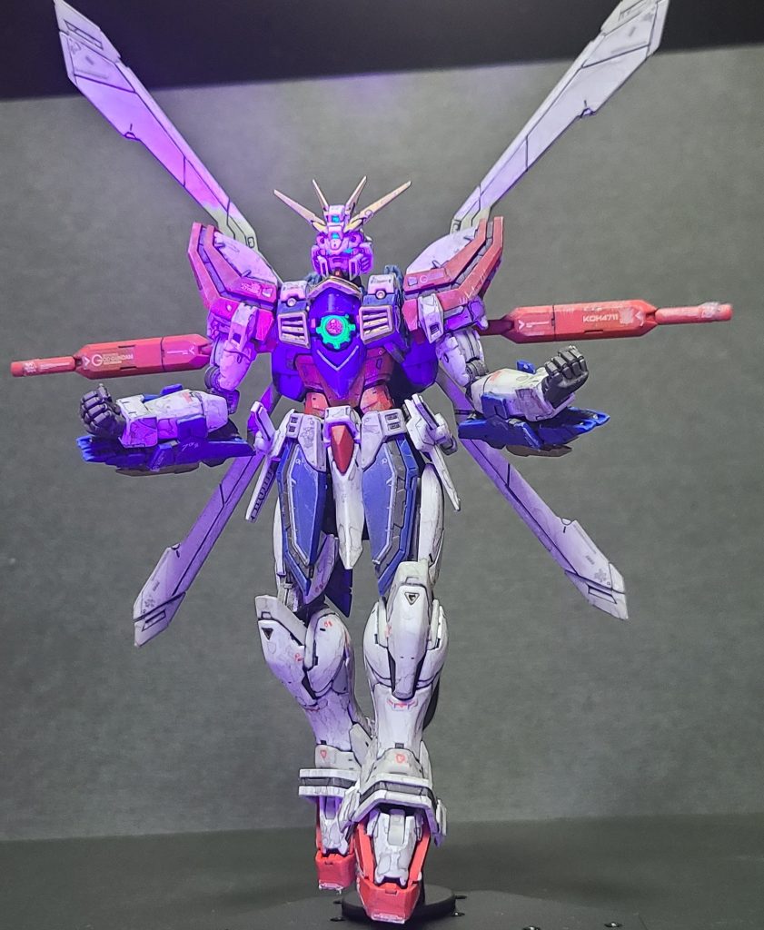 丁度ゴッドガンダム弐(セカンド)のイラストが公開された事もあり、さっそくポーズをパクッ、、もといさせてみました。