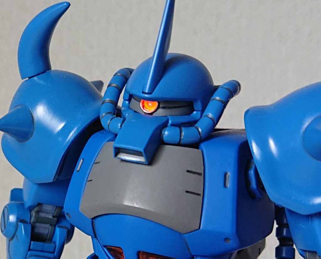 ハイ!カッコいいモノアイの出来上がり😊目は口ほどにモノ申す😁