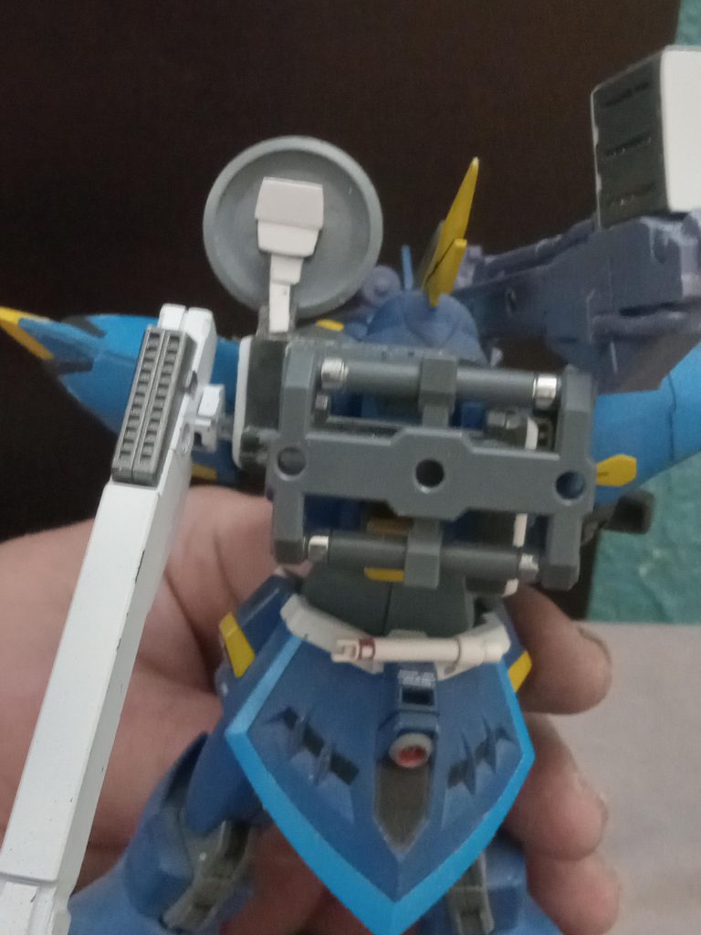 HGBCの巨大ガトリングセットのパーツも追加しました。追加装備のマウントに使う予定です