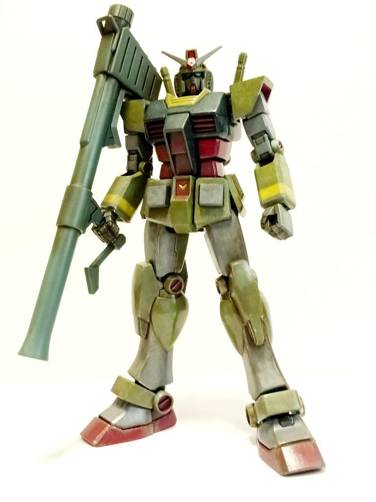 ウェポンセットからバズーカとハンマーを持って来ました。ビームジャベリンは、下地塗りまで行いましたが、途中で別に要らないなとなり、そのまま箱に戻しました。